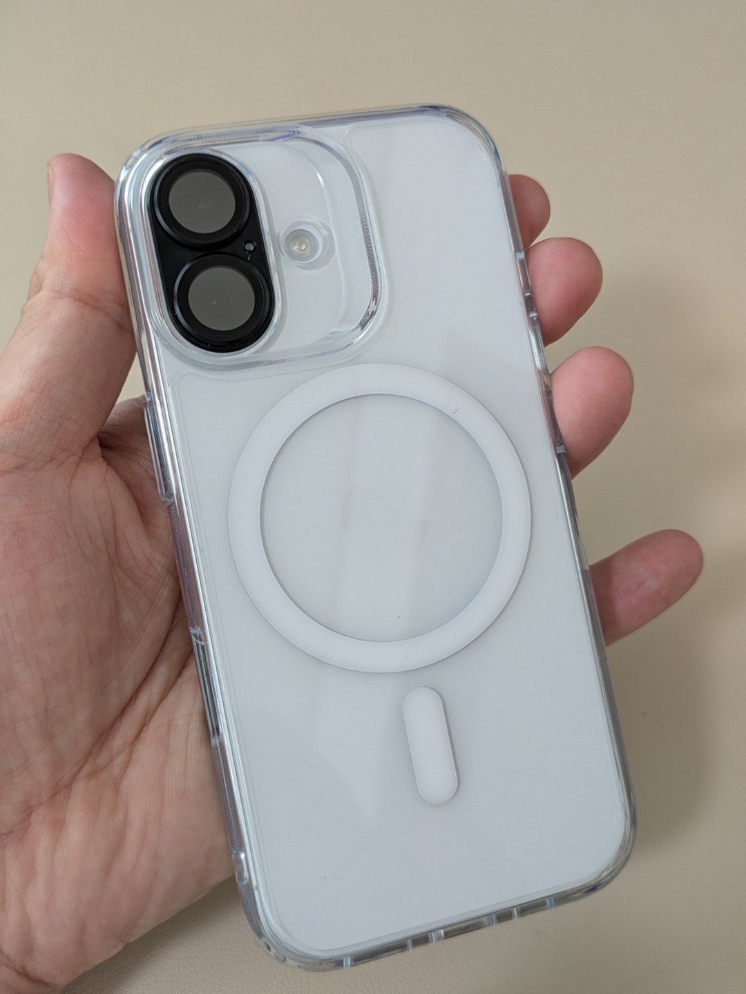 ESR iPhone 17用クリアケース(MagSafe対応)