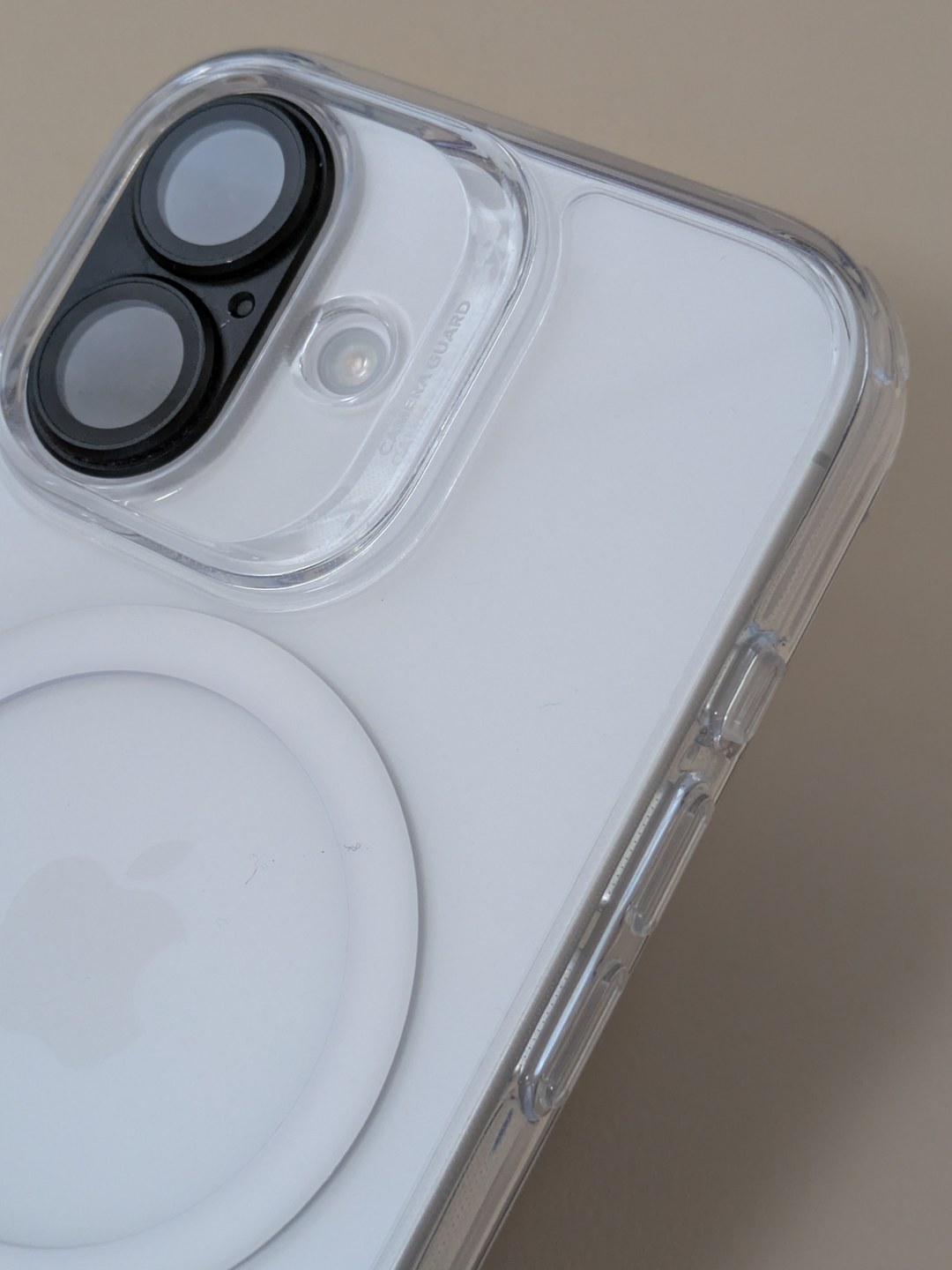 ESR iPhone 17用クリアケース(MagSafe対応)