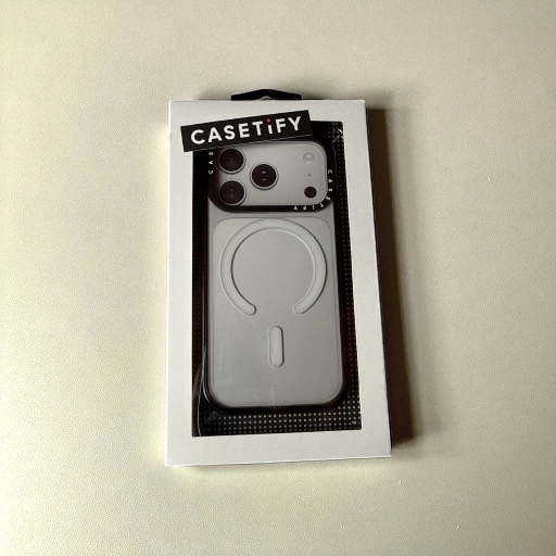 CASETiFY iPhone 17 Pro ケース MagSafe対応の写真