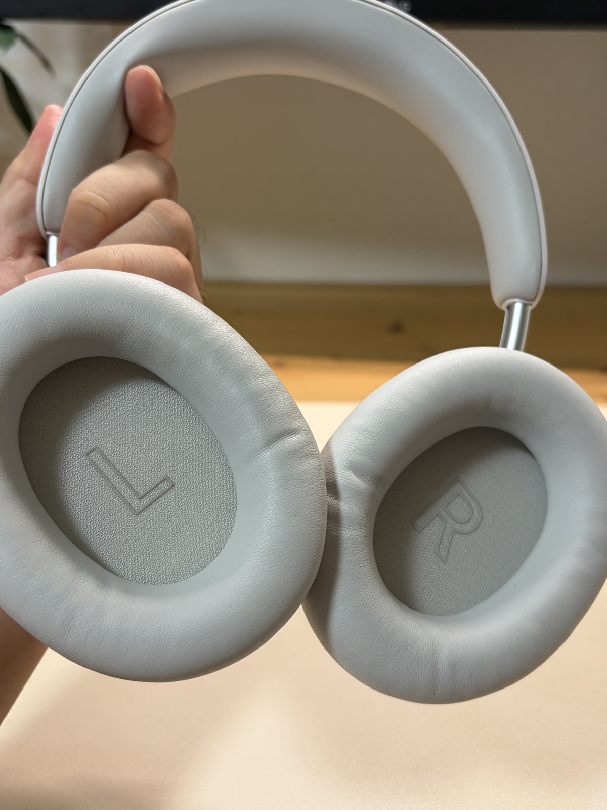 QCY H6 Ultra のイヤーパッド（左右）