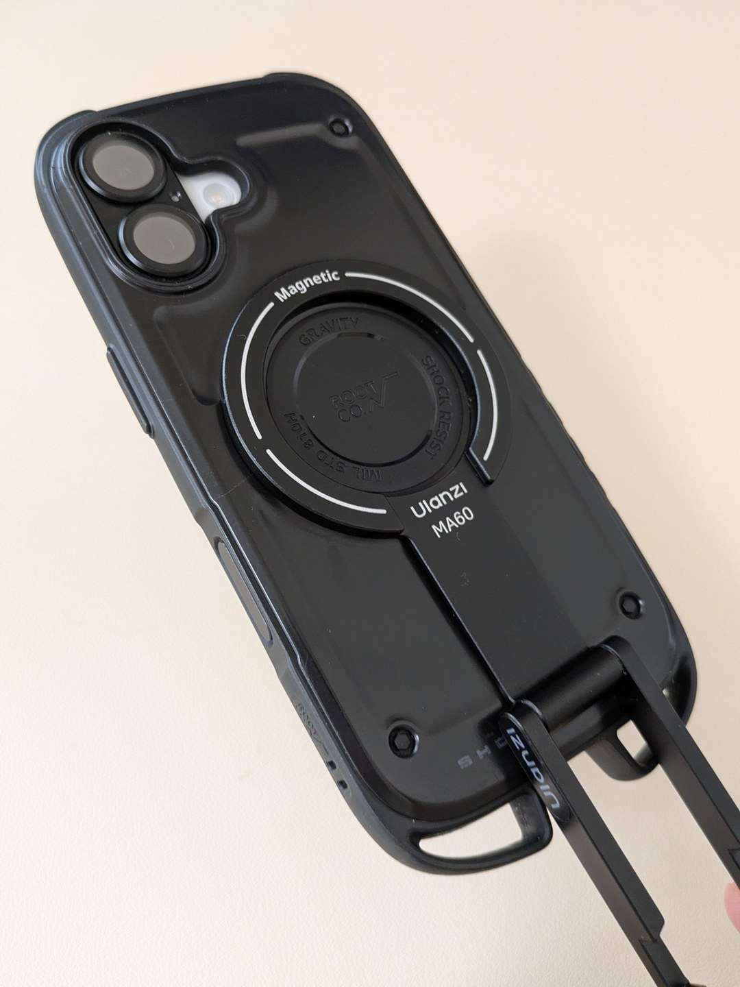 ROOT CO. GRAVITY Shock Resist(iPhone 17用・黒・約1年使用)