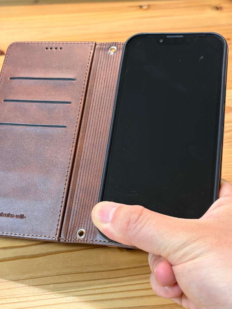 シズカウィルのiPhone17e対応手帳型ケースの外観