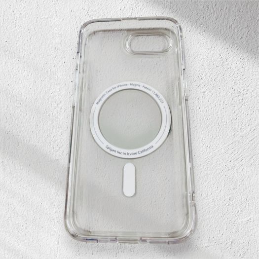 Spigen iPhone16eクリアケース実際の写真