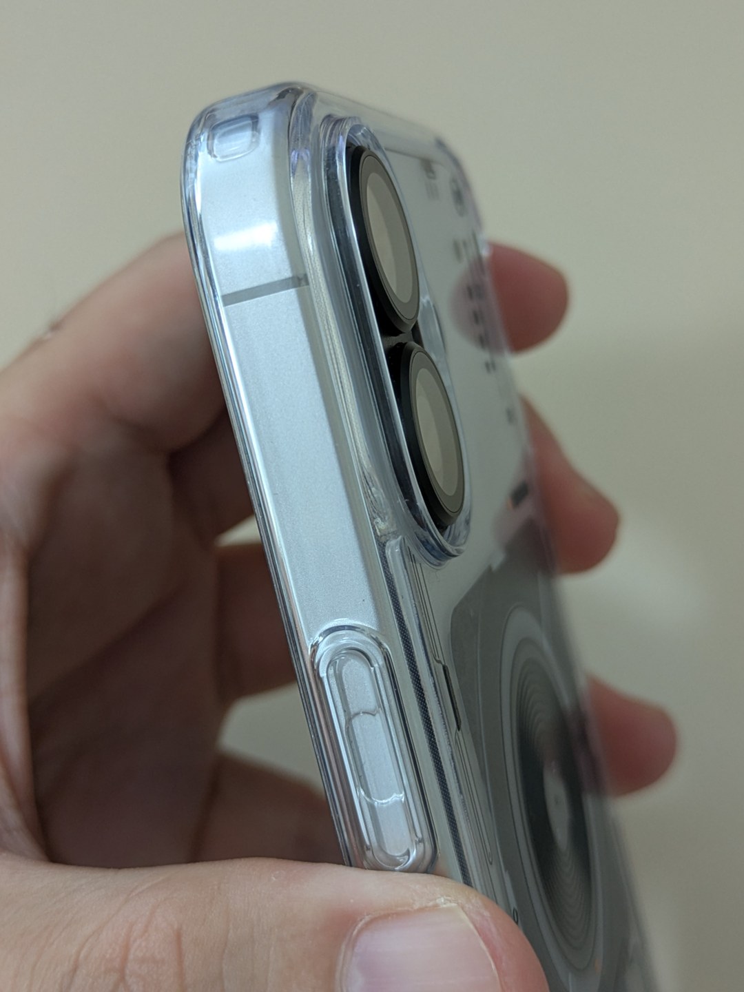 Spigen Ultra Hybrid MagFit Neo One(iPhone 17用・白)