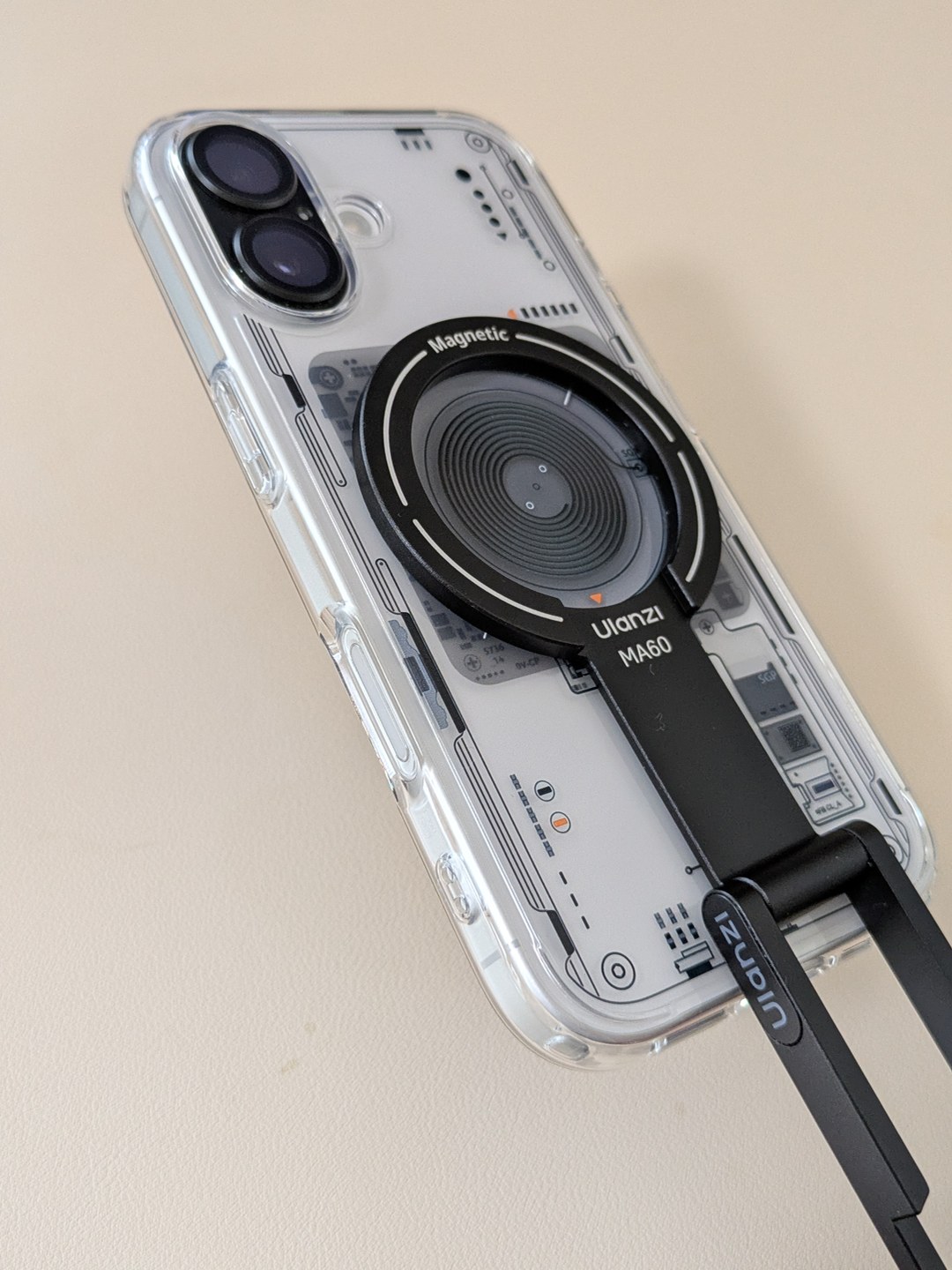 Spigen Ultra Hybrid MagFit Neo One(iPhone 17用・白)